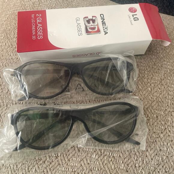 LG AG-F310 Cinema 3D Glasses Black Authentic Great for Home Theater NEW - Picture 3 of 3
